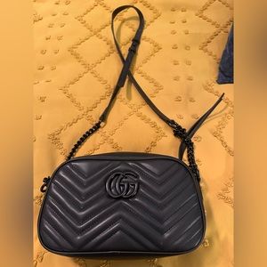 GG MARMONT SMALL SHOULDER BAG